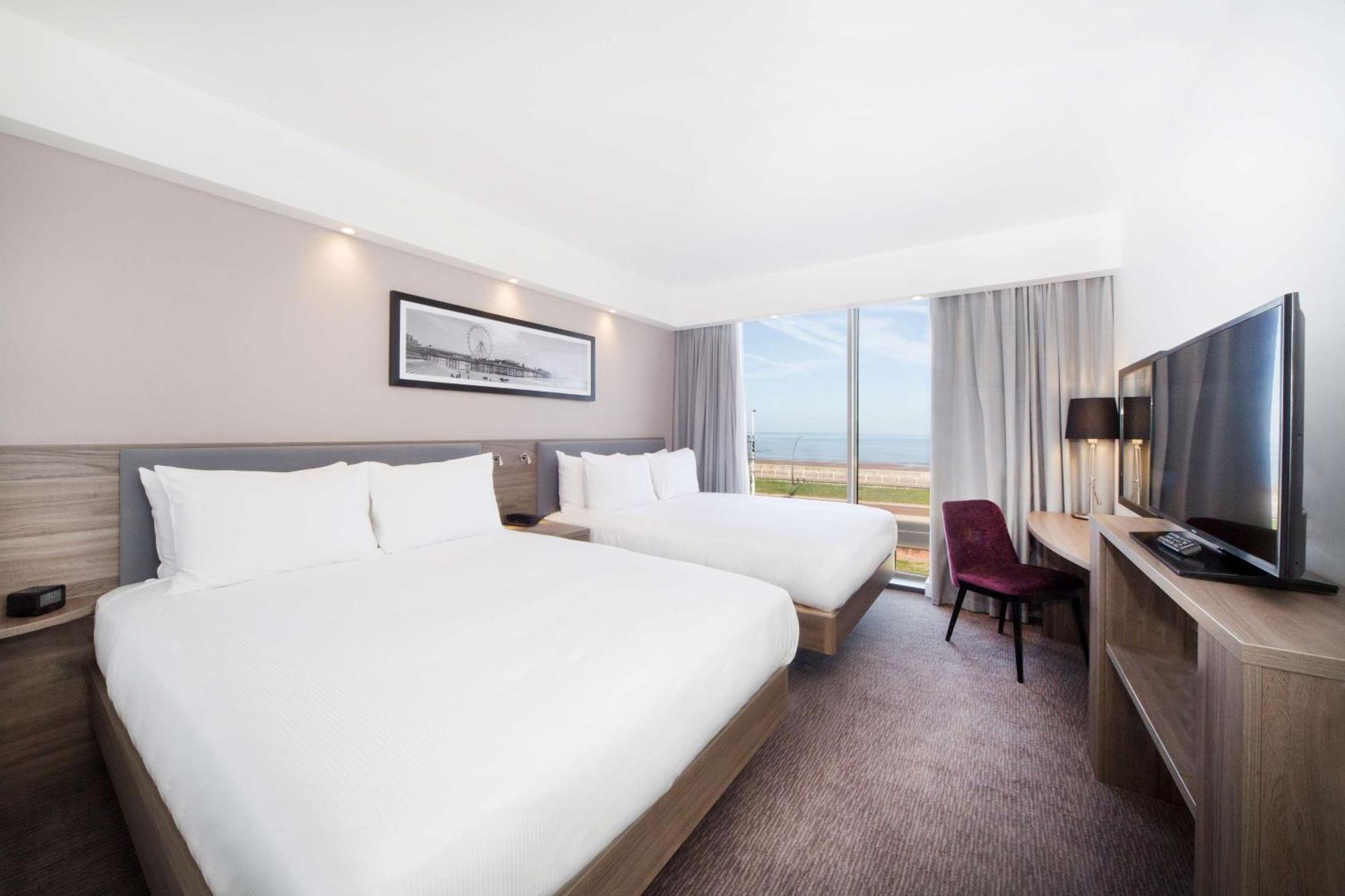 Hampton By Hilton Блекпул Екстериор снимка